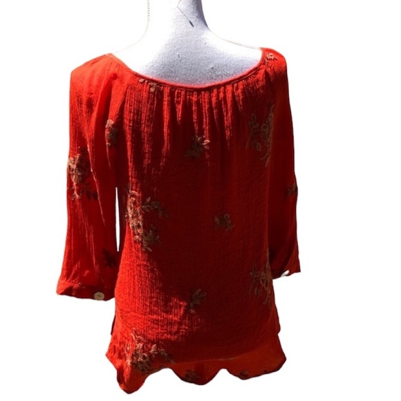 Very Pretty Ladies Boutique Blouse - Picture 5 of 7